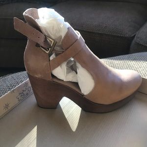 Free People Cedar Clog